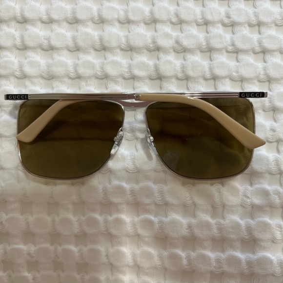GUCCI 62mm Oversize Square Sunglasses - Picture 8 of 13